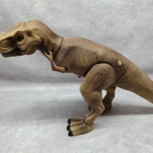 Jurassic World Camp Cretaceous Roaring Tyrannosaurus Rex Jurassic Park 20” B129 - Picture 1 of 7